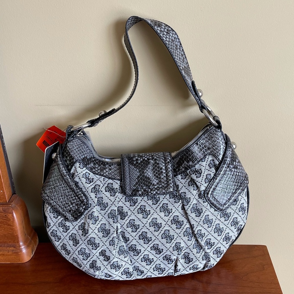 Guess Purse - Picture 2 of 4